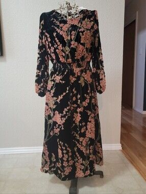 Coldwater Creek Black Velvet Midi Dress with Pink Floral Print size 6